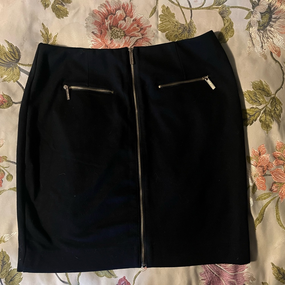 Adrienne Vittadini Black Zip Up Skirt